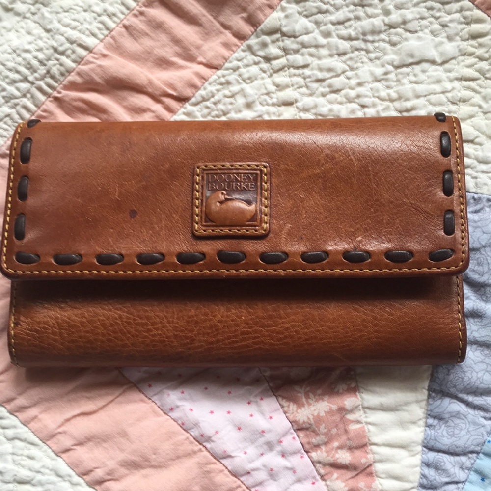 Dooney & Bourke